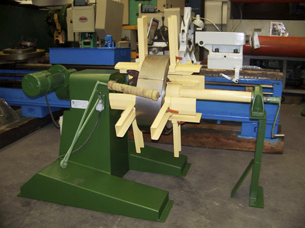 Desbobinador chapa 700mm Coventry, 1,35Tns
