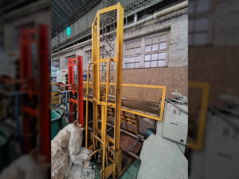 Pequeño gigante a pedal hidráulico