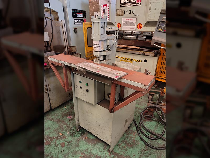 Remachadora en frío