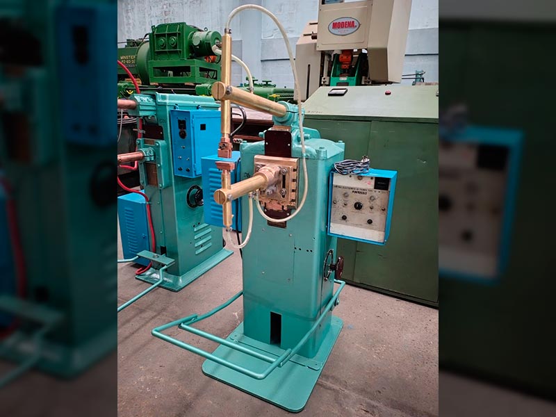 Soldadora de punto marca Punto-Sold, cap. 18 kva.